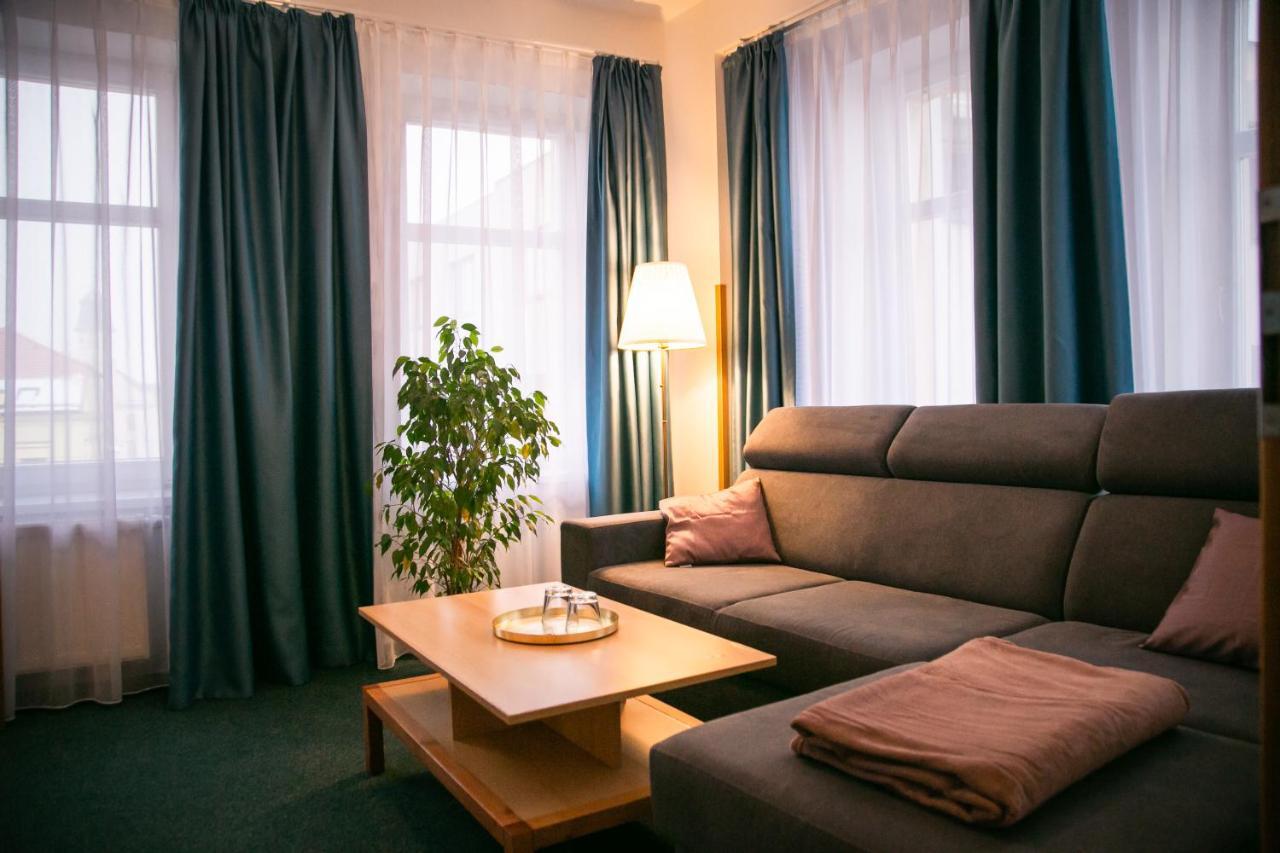 Dvůr Králové nad Labem Penzion Hotelu Central מראה חיצוני תמונה