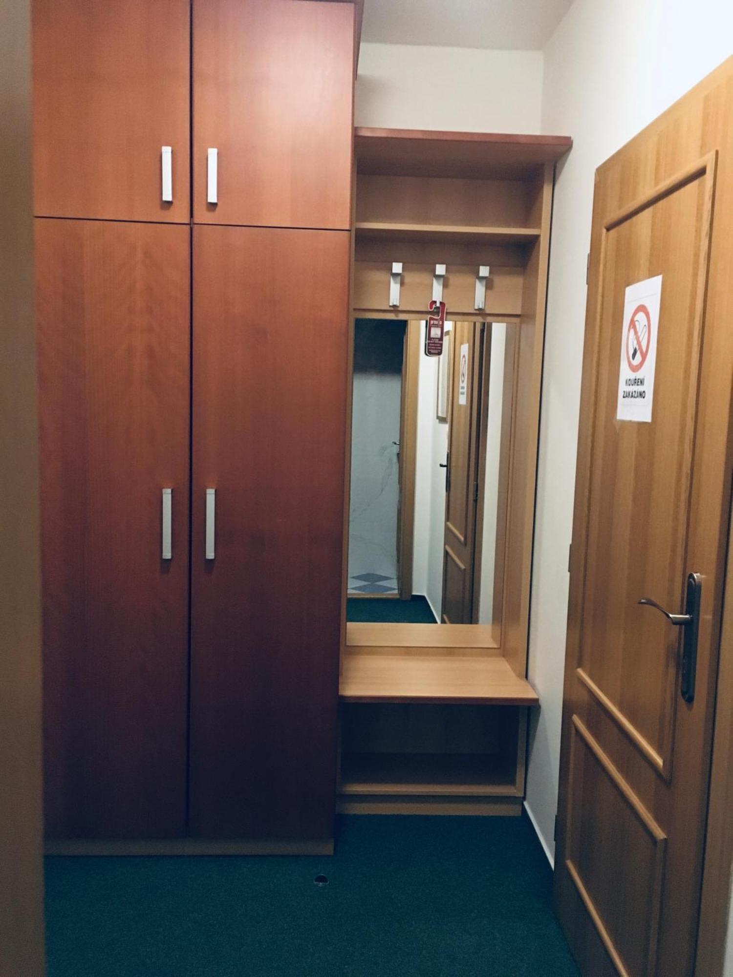 Dvůr Králové nad Labem Penzion Hotelu Central מראה חיצוני תמונה